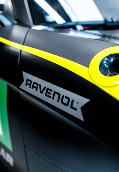 IRON LYNX PARTNERS WITH RAVENOL FOR 2025 SEASON